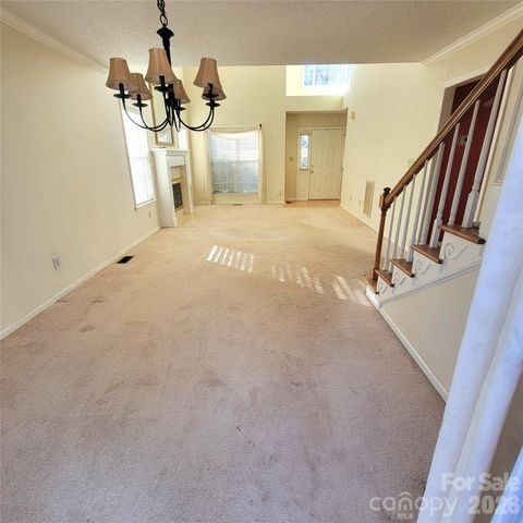 1009 Hunley Hill Court, Matthews, NC 28104