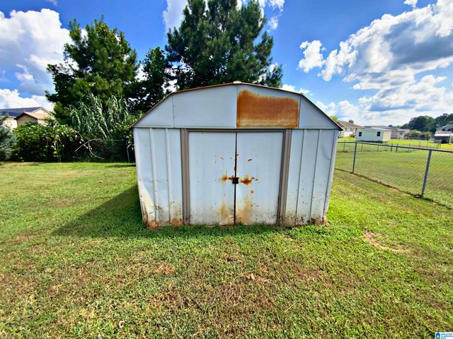 2016 PEACEBURG ROAD, Weaver, AL 36277