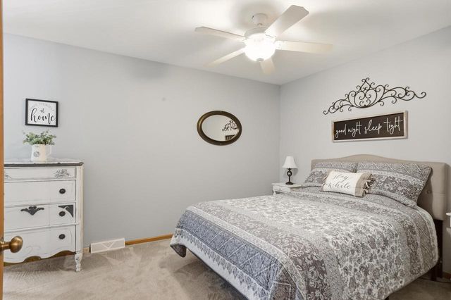 8306 S Tuckaway Shores DRIVE, Franklin, WI 53132