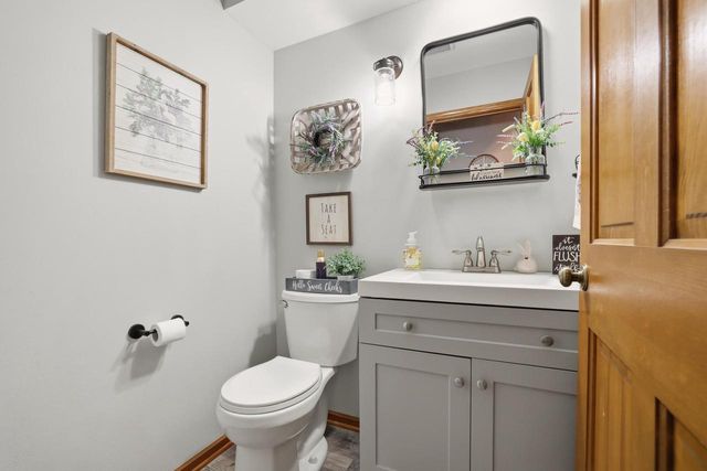8306 S Tuckaway Shores DRIVE, Franklin, WI 53132