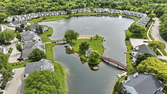 8306 S Tuckaway Shores DRIVE, Franklin, WI 53132