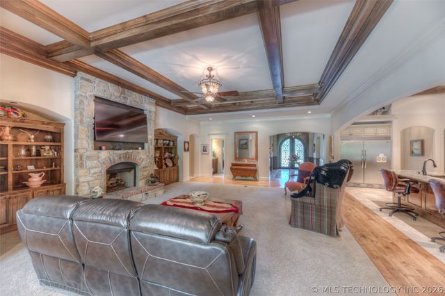 17940 E Red Hawk Road, Owasso, OK 74055