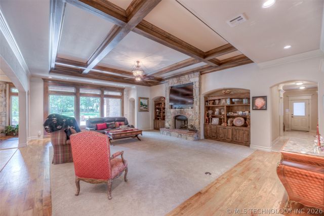 17940 E Red Hawk Road, Owasso, OK 74055