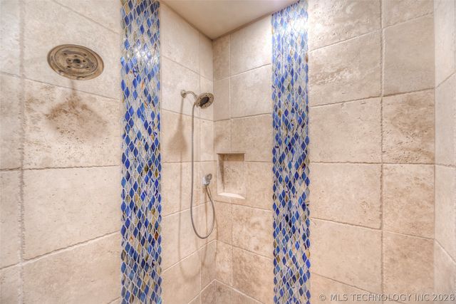 17940 E Red Hawk Road, Owasso, OK 74055