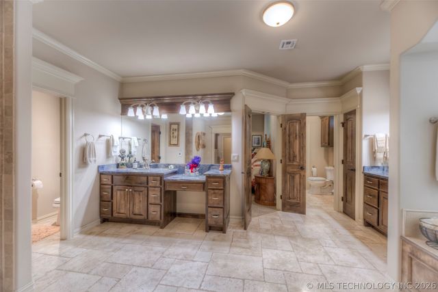 17940 E Red Hawk Road, Owasso, OK 74055