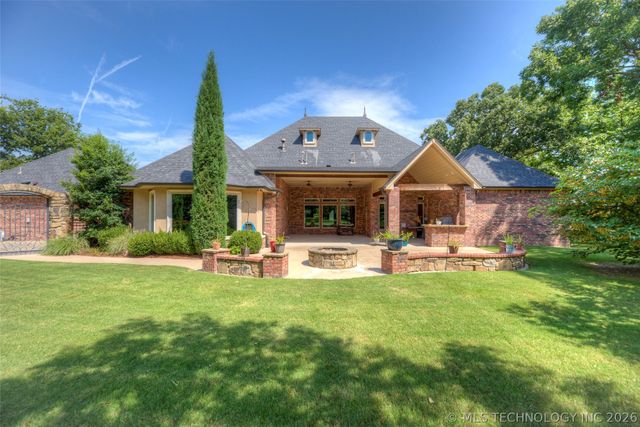 17940 E Red Hawk Road, Owasso, OK 74055