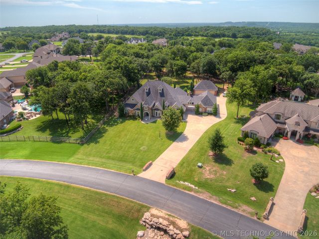 17940 E Red Hawk Road, Owasso, OK 74055