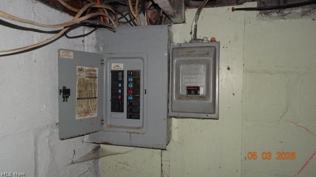 2353 Livingston, Lorain, OH 44052