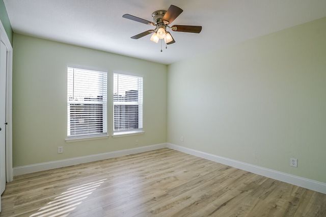 410 Carolyn Drive, Bedford, TX 76021