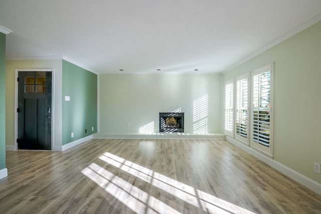 410 Carolyn Drive, Bedford, TX 76021