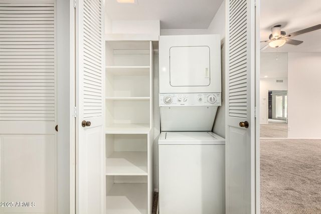 5200 S LAKESHORE Drive 206, Tempe, AZ 85283