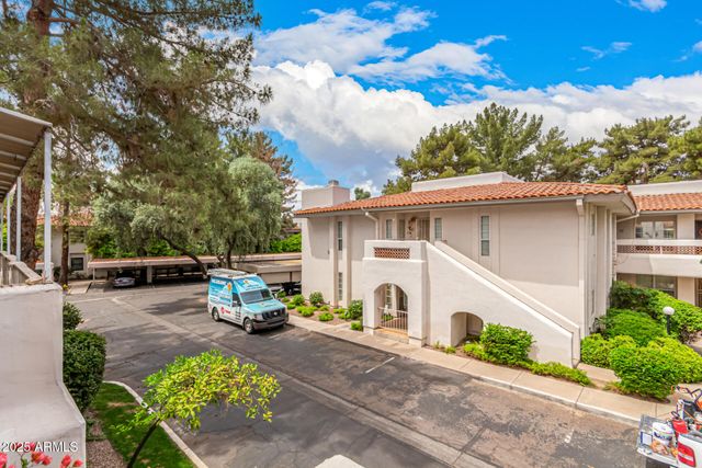 5200 S LAKESHORE Drive 206, Tempe, AZ 85283