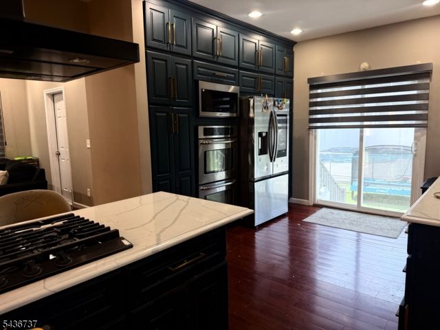 620 Park Ave, Elizabeth City, NJ 07208