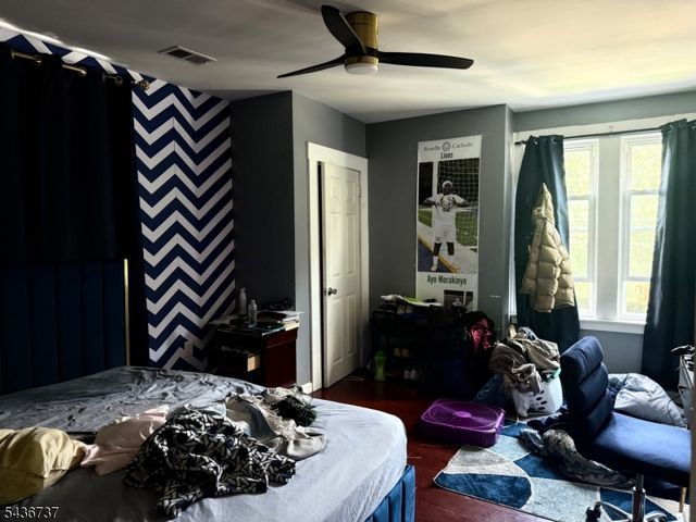 620 Park Ave, Elizabeth City, NJ 07208