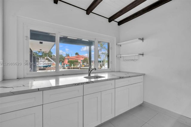 1436 NW 8th St, Dania Beach, FL 33004