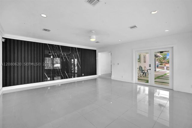 1436 NW 8th St, Dania Beach, FL 33004