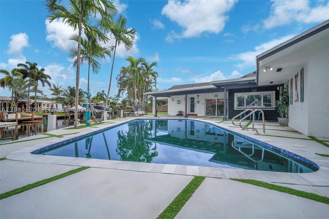 1436 NW 8th St, Dania Beach, FL 33004