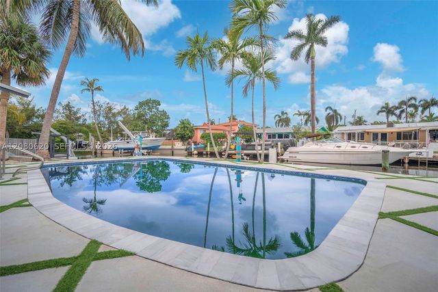 1436 NW 8th St, Dania Beach, FL 33004