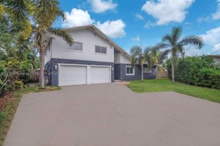 1436 NW 8th St, Dania Beach, FL 33004