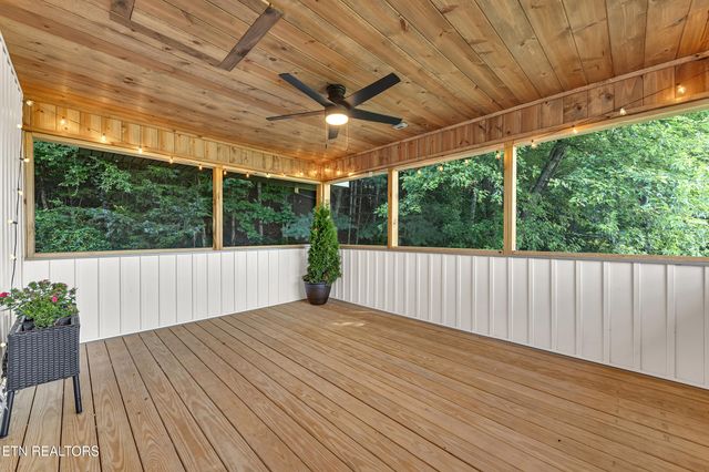 365 Plainview Heights Circle, Greeneville, TN 37745