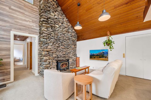 3301 VT Route 100, Warren, VT 05674