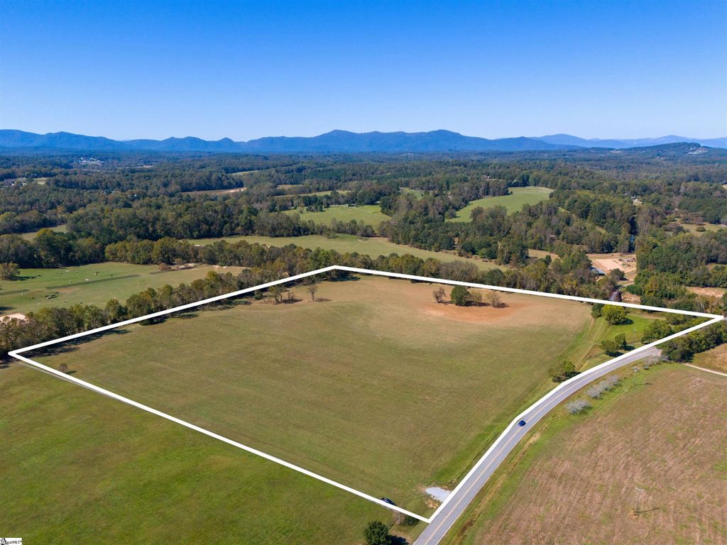 000 N Pacolet Road, Landrum, SC 29356