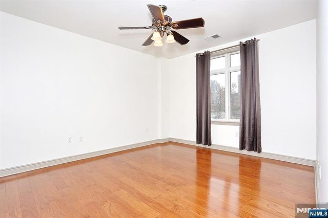 7400 River Road 228, North Bergen, NJ 07047