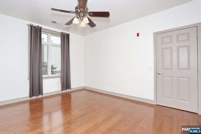 7400 River Road 228, North Bergen, NJ 07047