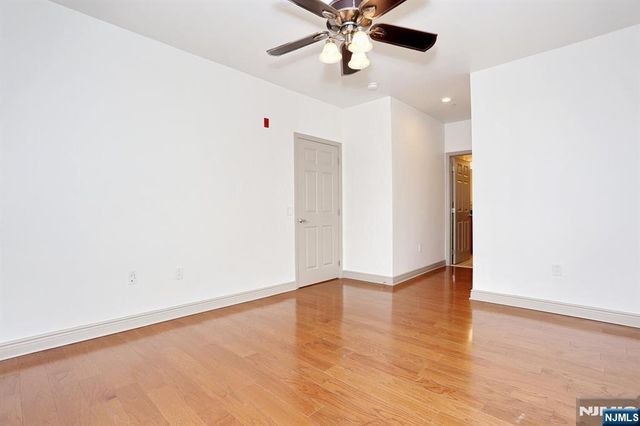 7400 River Road 228, North Bergen, NJ 07047