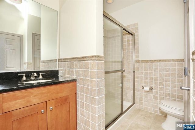 7400 River Road 228, North Bergen, NJ 07047