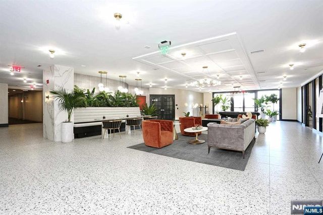 7400 River Road 228, North Bergen, NJ 07047