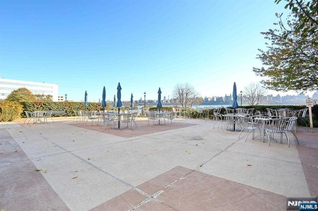 7400 River Road 228, North Bergen, NJ 07047