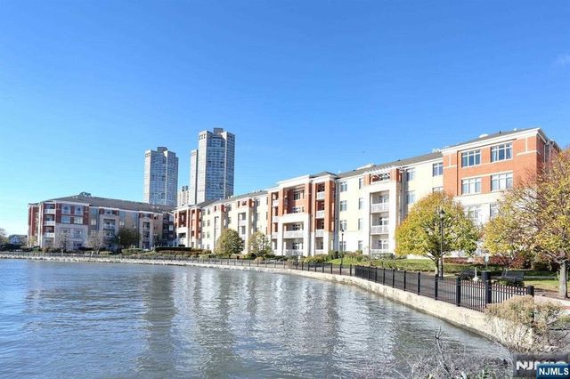 7400 River Road 228, North Bergen, NJ 07047