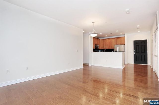 7400 River Road 228, North Bergen, NJ 07047