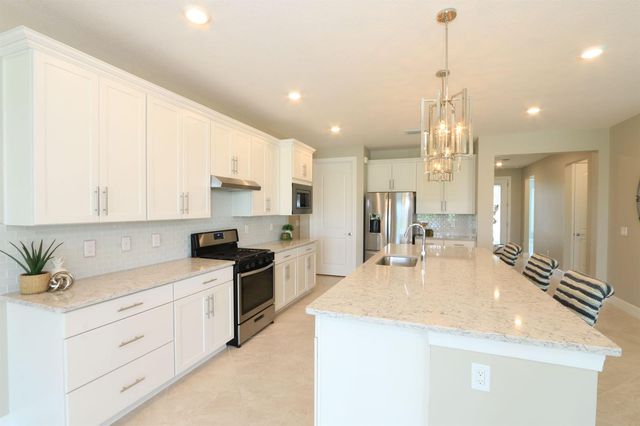 10205 SW Pervenche Lane, Port St. Lucie, FL 34987