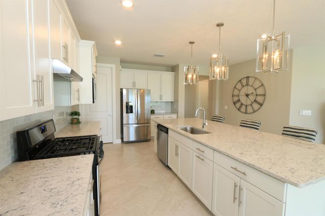 10205 SW Pervenche Lane, Port St. Lucie, FL 34987