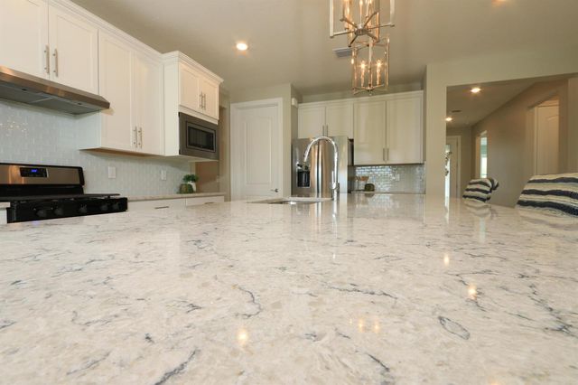 10205 SW Pervenche Lane, Port St. Lucie, FL 34987