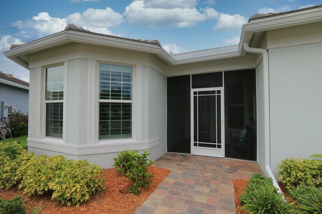 10205 SW Pervenche Lane, Port St. Lucie, FL 34987