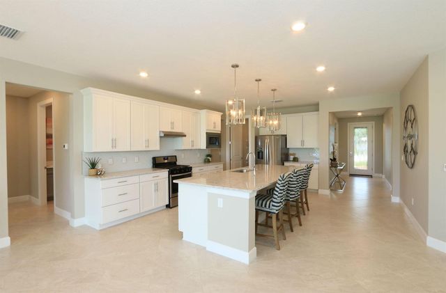 10205 SW Pervenche Lane, Port St. Lucie, FL 34987