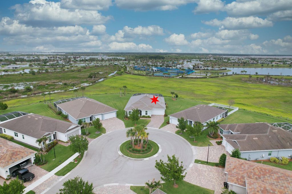 10205 SW Pervenche Lane, Port St. Lucie, FL 34987