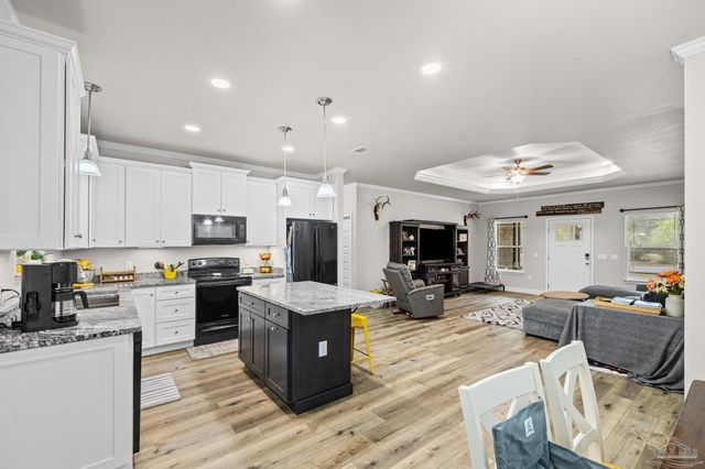 922 E Edney Ave, Crestview, FL 32539