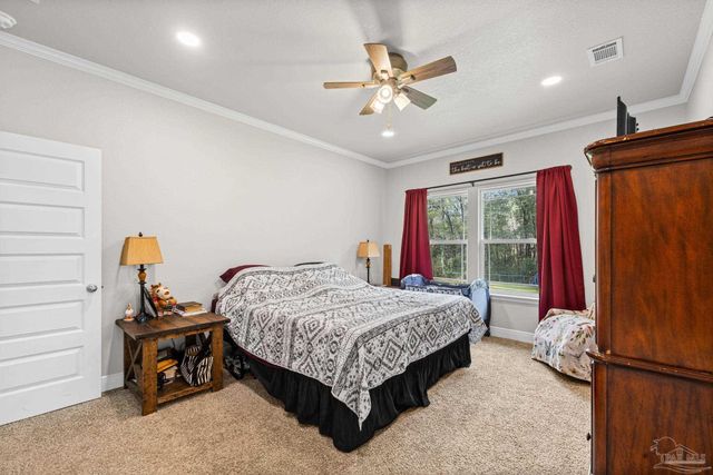 922 E Edney Ave, Crestview, FL 32539