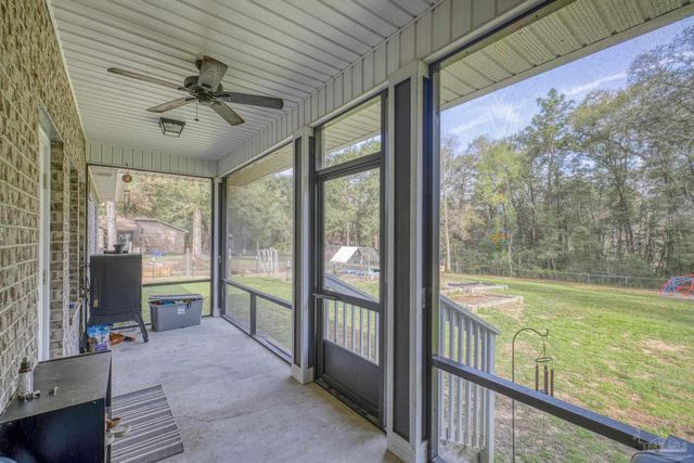 922 E Edney Ave, Crestview, FL 32539