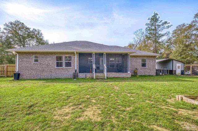 922 E Edney Ave, Crestview, FL 32539