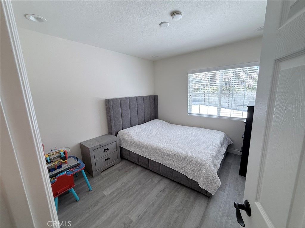 Image 6 of property listing at 2290 Rohner Court, Simi Valley, CA 93063