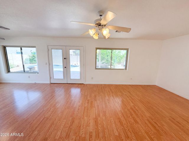 2234 E PARAISO Drive, Phoenix, AZ 85024