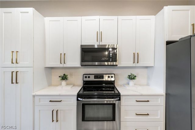 13034 Pennington PL 202, Fort Myers, FL 33913