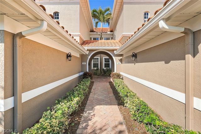 13034 Pennington PL 202, Fort Myers, FL 33913