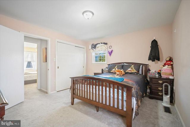 8217 MOUNTAIN LAUREL LN, Gaithersburg, MD 20879