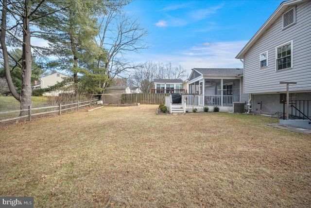 8217 MOUNTAIN LAUREL LN, Gaithersburg, MD 20879